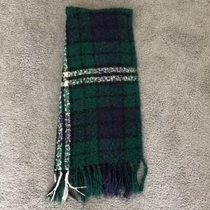 Knit scarf